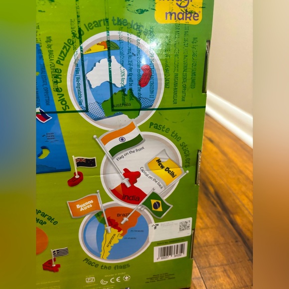 NWT Mapology World Map Puzzle with Countries, Flags and Capitals - Picture 4 of 14